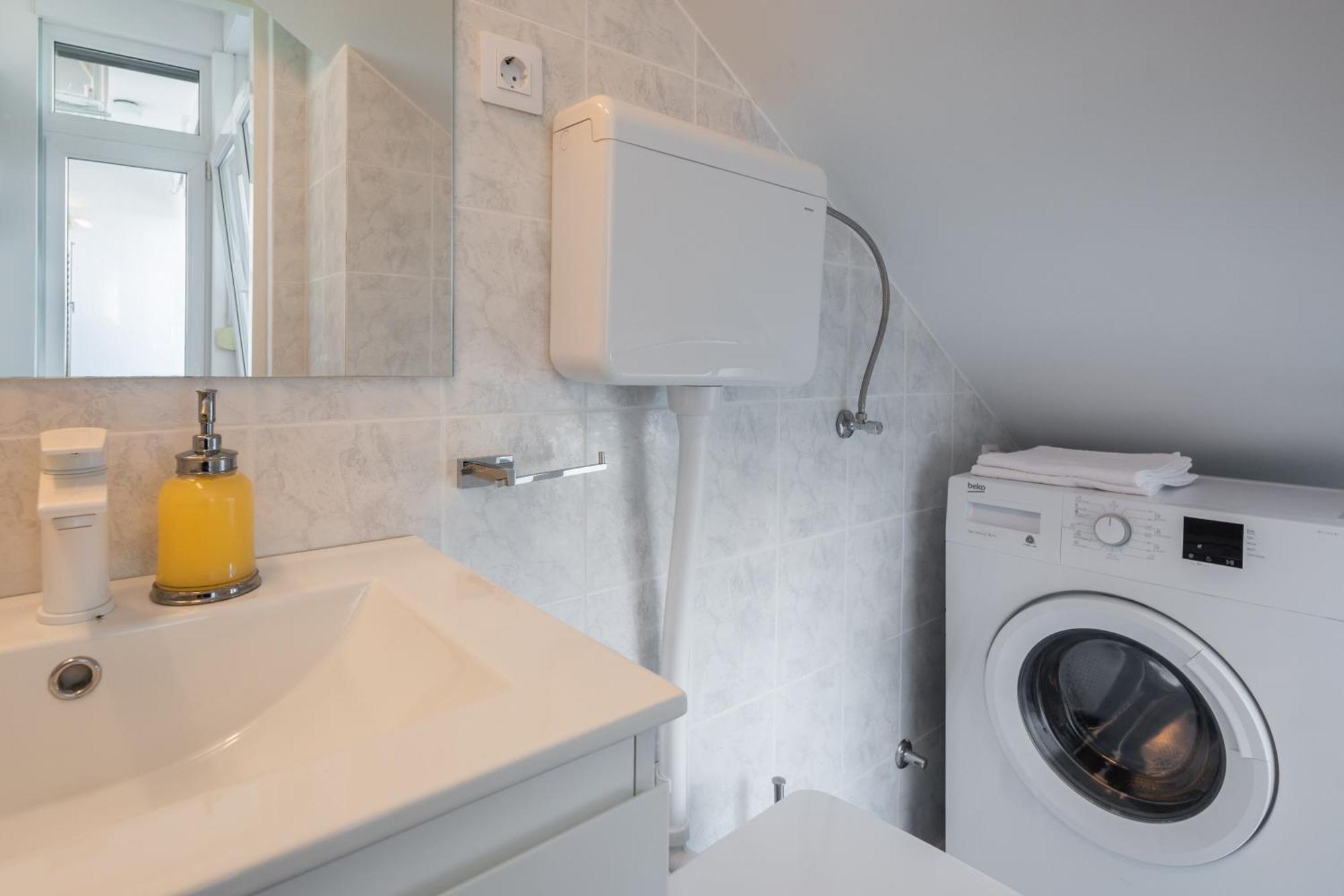 East Side Apartment Omis Luaran gambar