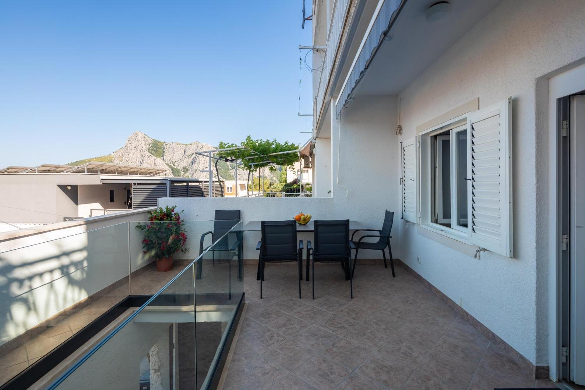 East Side Apartment Omis Luaran gambar